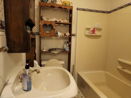 3101 Marquette Ave, Meskegon MI 49442-2635 exterior