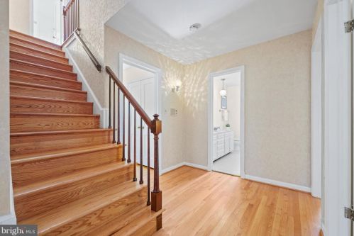 14400 Sandy Rdg Rd, Silver Spring MD 20904-5946 exterior