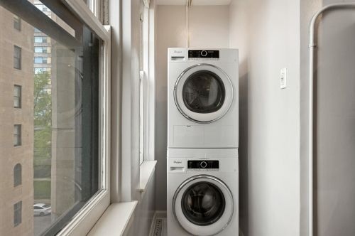 1640 50th St, Chicago IL 60615-3161 exterior