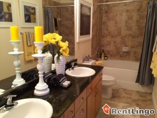 2485 Vista Wood Cir, Thousand Oaks CA  91362-5723 exterior