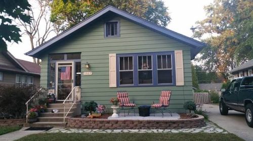 1517 Hickory St, Waukegan IL 60085-1942 exterior