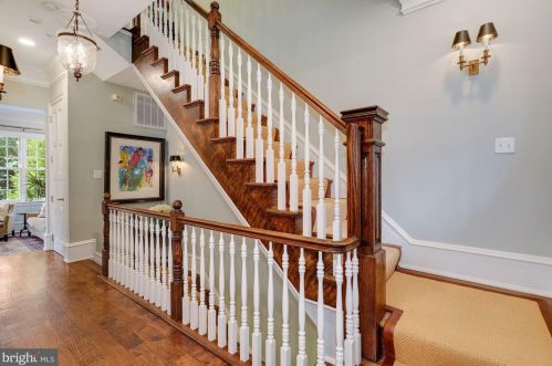 3500 Winfield Ln, Washington, DC 20007-2344