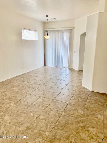 7378 Calle Nostalgico, Tucson AZ 85715-2820 exterior