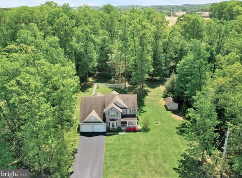 6490 Pamadeva Rd, Hanover, PA 17331-6809