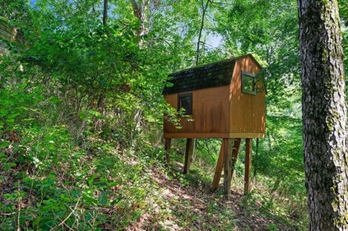 309 Highland Pne Ct, Pittsburgh PA 15237-2019 exterior