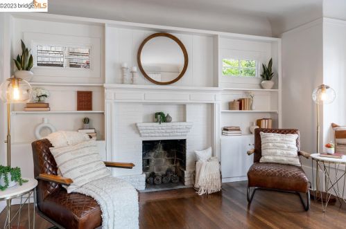 2542 Chilton Way, Berkeley CA 94704-2807 exterior