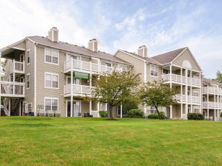 7475 Glenmont Dr, Cleveland OH  44133-6802 exterior