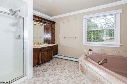 10 Mountainside Dr, Dover NJ  07869-2217 exterior