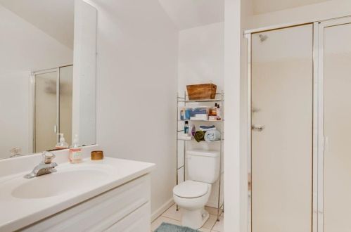 1585 Marlbrook Dr, Atlanta GA 30307-1719 exterior