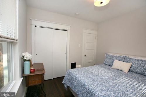 558 Walnut St, Camden NJ 08106-2215 exterior