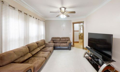 4617 Wrightwood Ave, Chicago IL 60639-1844 exterior