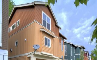 6743 37th Ave, Seattle, WA 98126-3021