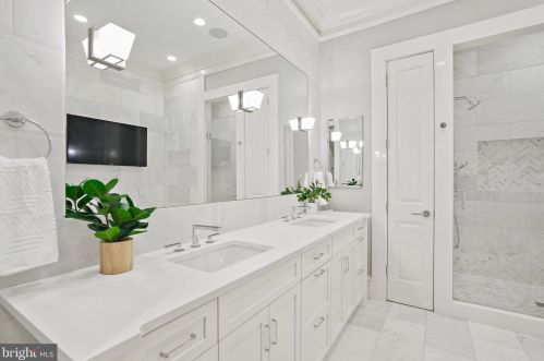 420 3rd St, Washington DC  20003-1930 exterior