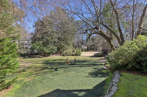 1070 Beech Hvn Rd, Atlanta GA 30324-3802 exterior