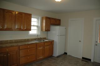 173 Woodbridge St, Manchester CT  06042-2342 exterior