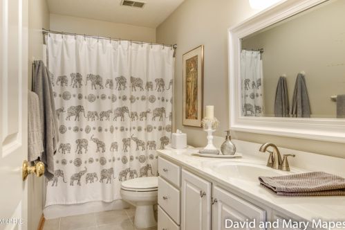 2614 Santigo Ave, Grand Rapids MI 49546-8503 exterior