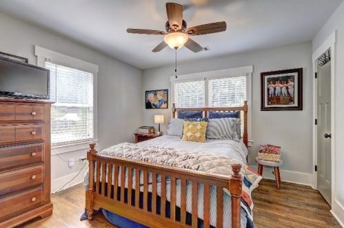 1401 Forrest Ave, Atlanta GA 30344-2709 exterior