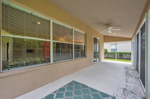 10246 Evergreen Hill Dr, Tampa FL 33647-2944 exterior