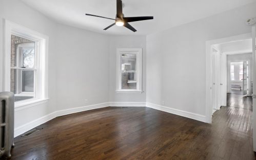 7259 Michigan Ave, Chicago IL 60637-4502 exterior