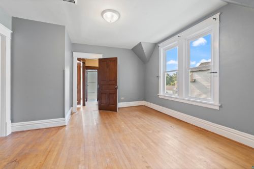 109 9th St, Duluth MN 55805-1606 exterior