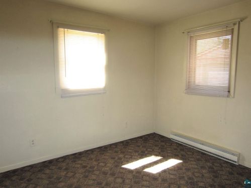 1311 Minnesota Ave, Duluth MN 55802-2426 exterior