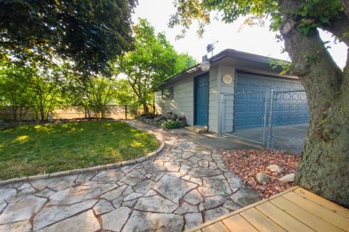 6716 78, Milwaukee WI 53223-4950 exterior