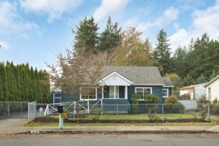 1319 139th Ave, Portland OR  97233-2302 exterior