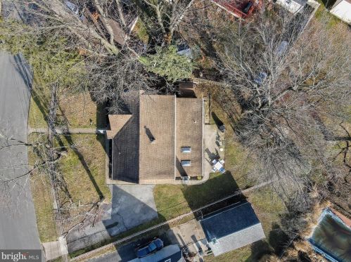 300 Holly Ave, Camden NJ 08107-1022 exterior