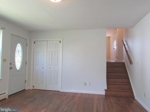 127 Anderson St, Primrose, PA 17901-3707