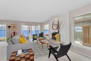 3121 Alki Ave, Seattle WA  98116-2612 exterior