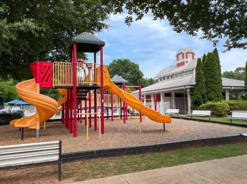 8690 Stone Riv Dr, Gainesville GA 30506-4854 exterior