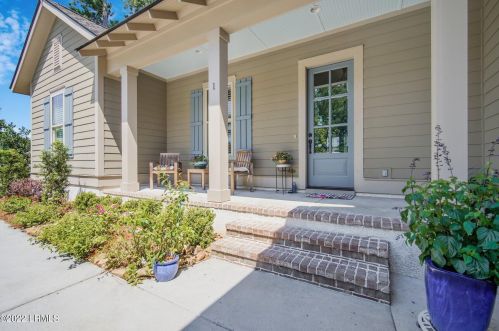 1 Calverton Pl, Bluffton SC 29910-7828 exterior