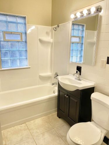 3009 12th St, Milwaukee WI 53215-3822 exterior