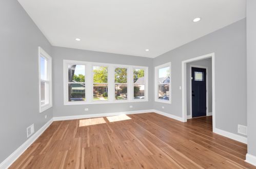 7349 Winchester Ave, Chicago IL 60626-1509 exterior