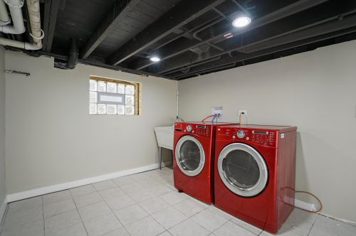 10219 Bensley Ave, Chicago IL 60617-6128 exterior