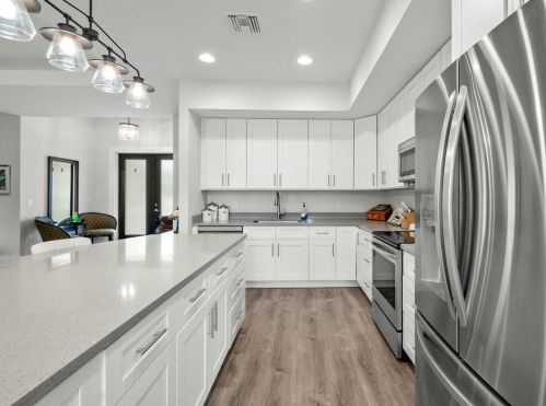 294 Ridgecrest Dr, Fort Pierce FL  34953-8303 exterior