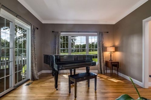 26 Overlook Farms Rd, Deep River CT 06419-1337 exterior