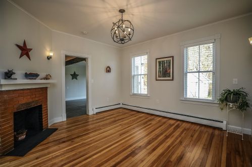 16 Livermore St, Wilton NH 03086-5502 exterior