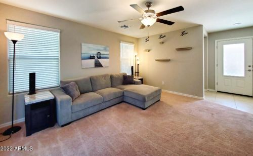 8057 Albeniz Pl, Phoenix AZ  85043 exterior