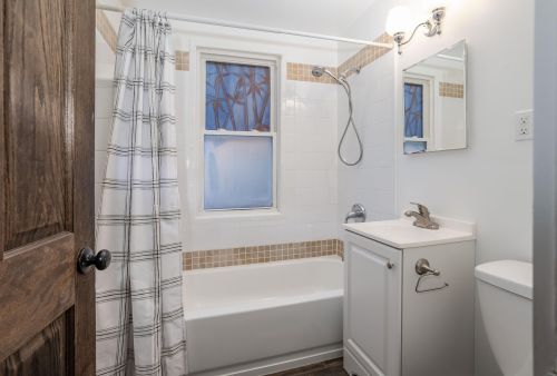 1035 Idaho St, Milwaukee WI 53207-2409 exterior