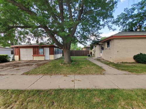 7100 Hope Ave, Milwaukee WI 53216-1058 exterior