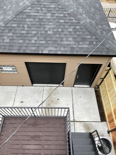 3358 Calumet Ave, Chicago IL 60616-1407 exterior