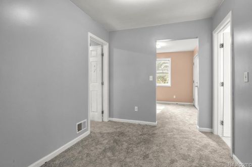 5834 Belton St, Garden City MI  48135-2531 exterior