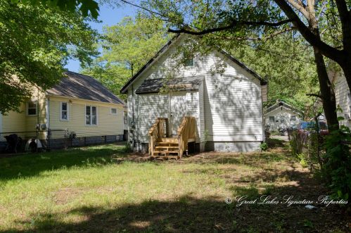 1632 Dyson St, Meskegon MI  49442-5722 exterior