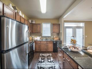 1701 Royal Ln, Dallas TX  75229-3101 exterior