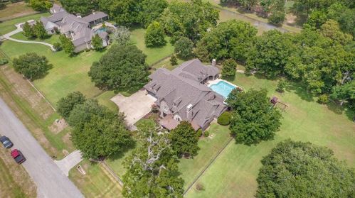 4511 Upper Oxbow Trce, Fulshear TX 77441-4423 exterior