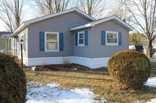 21 Country Clb Trl, Deep River CT 06419-1208 exterior