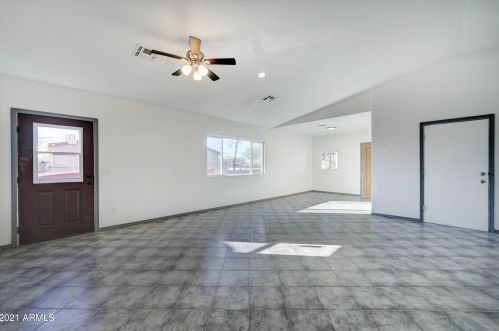 1715 28th Dr, Phoenix AZ 85051-4011 exterior