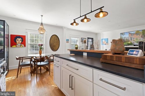 116 Moncure Dr, Alexandria VA 22314-4965 exterior