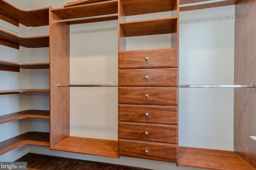 1832 15 St, Washington DC 20009-3938 exterior